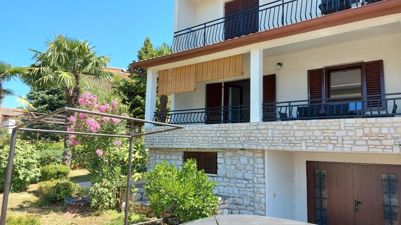 Apartments Nina, Pinta & Santa Maria Nova Vas  Buitenkant foto